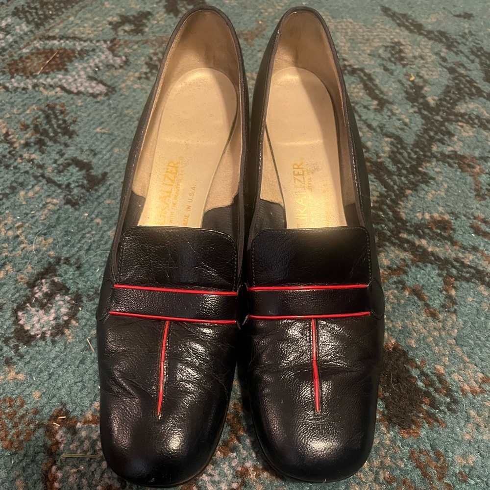 Vintage Leather Heeled Loafers